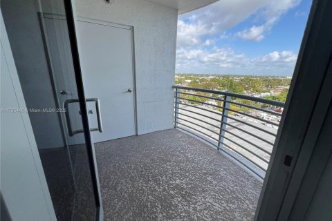 Condominio en venta en Hollywood, Florida, 2 dormitorios, 96.25 m2 № 1958790 - foto 13