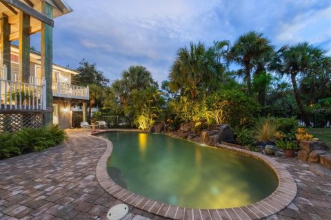 House in Englewood, Florida 3 bedrooms, 238.29 sq.m. № 1883556 - photo 8