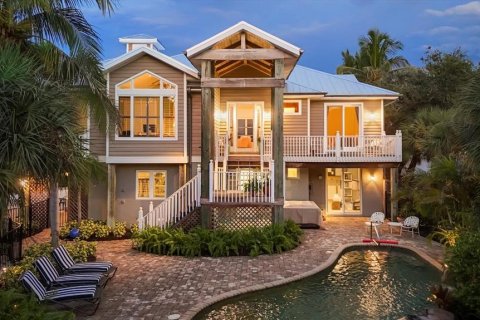 House in Englewood, Florida 3 bedrooms, 238.29 sq.m. № 1883556 - photo 3