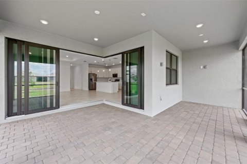 House in Venice, Florida 3 bedrooms, 195 sq.m. № 1651048 - photo 25
