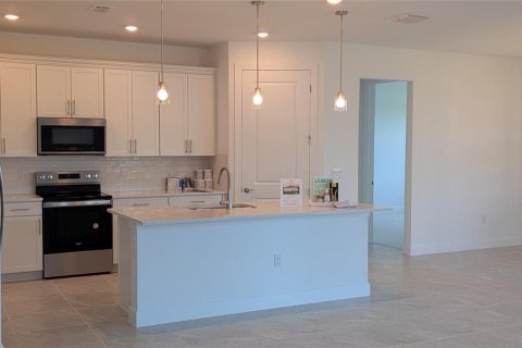 House in Venice, Florida 3 bedrooms, 195 sq.m. № 1651048 - photo 6