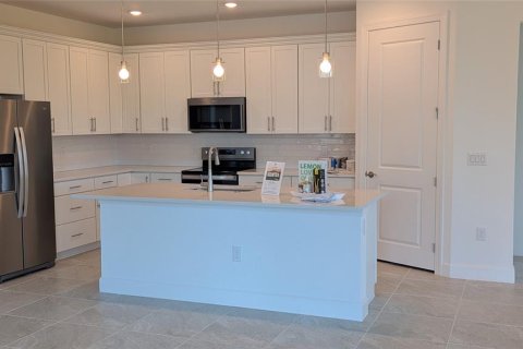 House in Venice, Florida 3 bedrooms, 195 sq.m. № 1651048 - photo 5