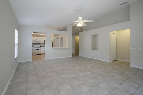 Casa en alquiler en Bradenton, Florida, 3 dormitorios, 170.57 m2 № 1913998 - foto 4
