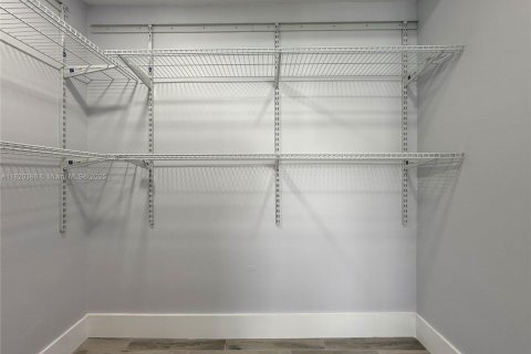 Copropriété à louer à Miami, Floride: 1 chambre, 47.01 m2 № 1779748 - photo 13