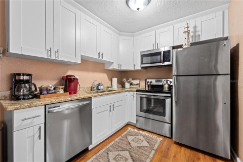 Villa ou maison à vendre à Clearwater, Floride: 2 chambres, 100.15 m2 № 2147437 - photo 8