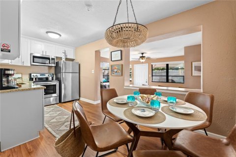 Villa ou maison à vendre à Clearwater, Floride: 2 chambres, 100.15 m2 № 2147437 - photo 10