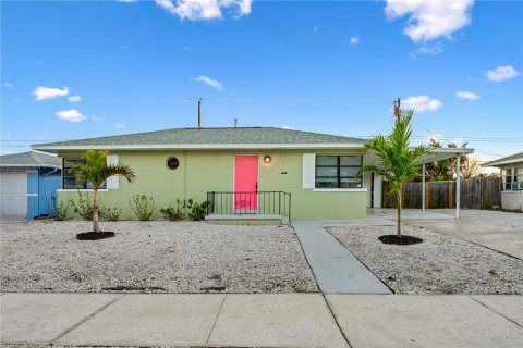 Villa ou maison à vendre à Clearwater, Floride: 2 chambres, 100.15 m2 № 2147437 - photo 2