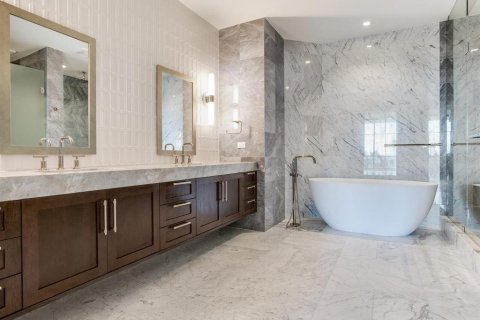 Condo in Tampa, Florida, 2 bedrooms  № 1432136 - photo 9