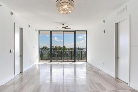 Condo in Tampa, Florida, 2 bedrooms  № 1432136 - photo 3