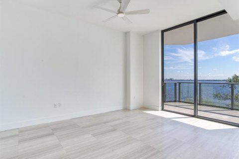Condo in Tampa, Florida, 2 bedrooms  № 1432136 - photo 6