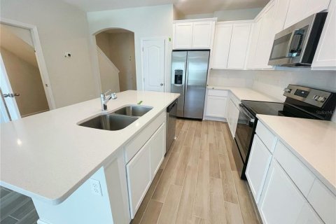 Adosado en alquiler en Oviedo, Florida, 3 dormitorios, 171.5 m2 № 1917811 - foto 4