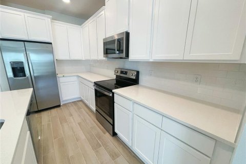 Adosado en alquiler en Oviedo, Florida, 3 dormitorios, 171.5 m2 № 1917811 - foto 3