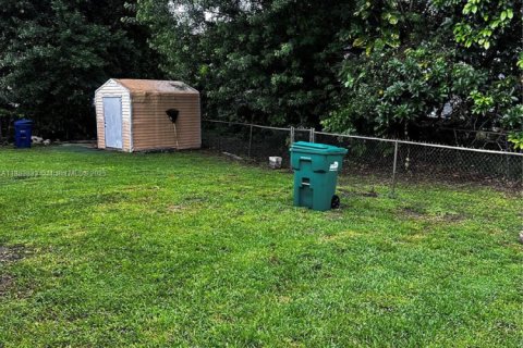 Casa en venta en Miami, Florida, 2 dormitorios, 92.9 m2 № 1950710 - foto 4