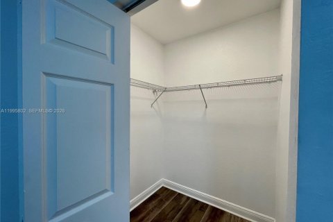 Снять в аренду таунхаус в Майами, Флорида 4 спальни, 280.94м2, № 2154854 - фото 7