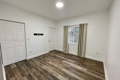 Снять в аренду таунхаус в Майами, Флорида 4 спальни, 280.94м2, № 2154854 - фото 6