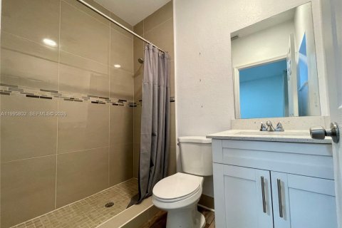 Снять в аренду таунхаус в Майами, Флорида 4 спальни, 280.94м2, № 2154854 - фото 8