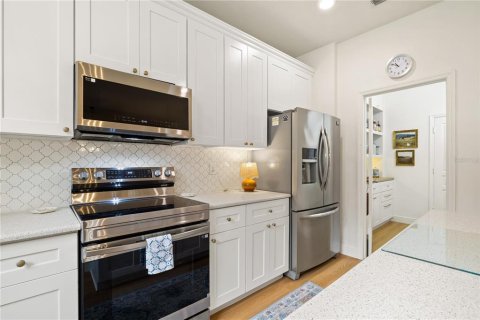 House in Orlando, Florida 4 bedrooms, 272.11 sq.m. № 2231746 - photo 26