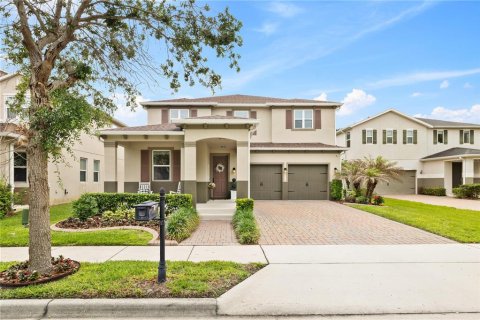 House in Orlando, Florida 4 bedrooms, 272.11 sq.m. № 2231746 - photo 3