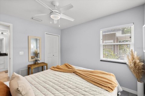 House in Sarasota, Florida 3 bedrooms, 140.56 sq.m. № 1609090 - photo 17