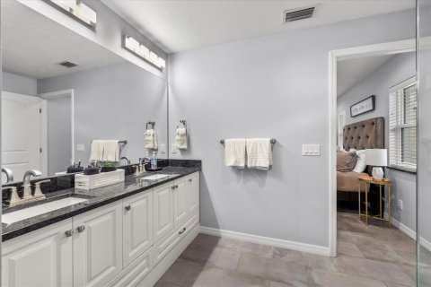 House in Sarasota, Florida 3 bedrooms, 140.56 sq.m. № 1609090 - photo 13