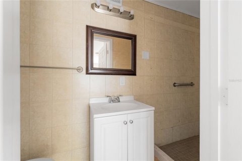 House in Tampa, Florida 3 bedrooms, 95.88 sq.m. № 1734044 - photo 8