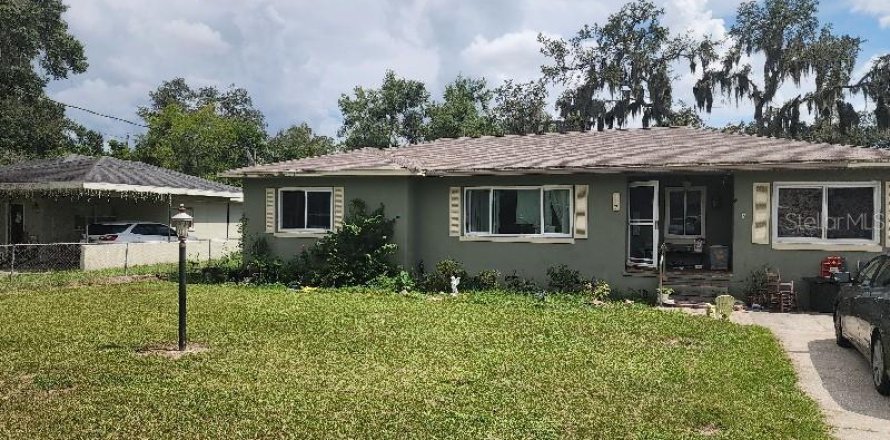 House in Auburndale, Florida 3 bedrooms, 170.75 sq.m. № 1884170