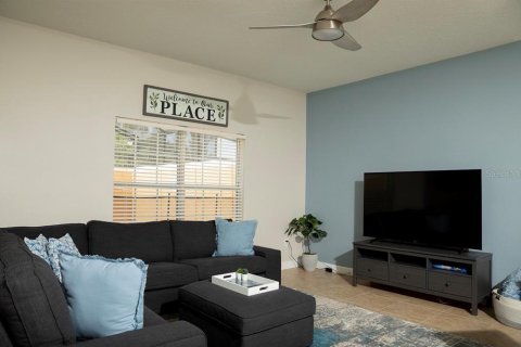 Townhouse in Kissimmee, Florida 4 bedrooms, 176.7 sq.m. № 2386749 - photo 12