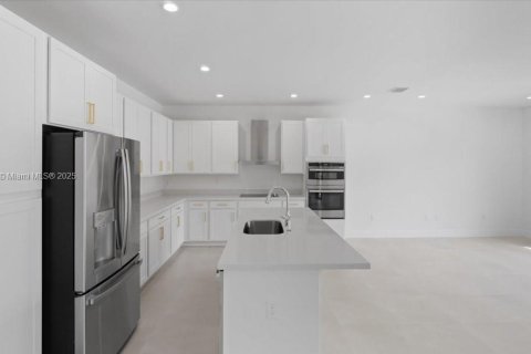 House in Palmetto Bay, Florida 5 bedrooms, 336.03 sq.m. № 1763803 - photo 6