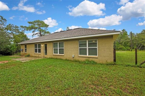 House in Weeki Wachee, Florida 4 bedrooms, 162.58 sq.m. № 2408595 - photo 28