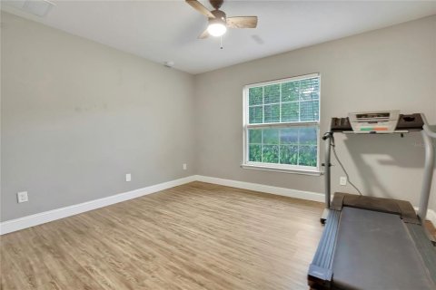 House in Weeki Wachee, Florida 4 bedrooms, 162.58 sq.m. № 2408595 - photo 20