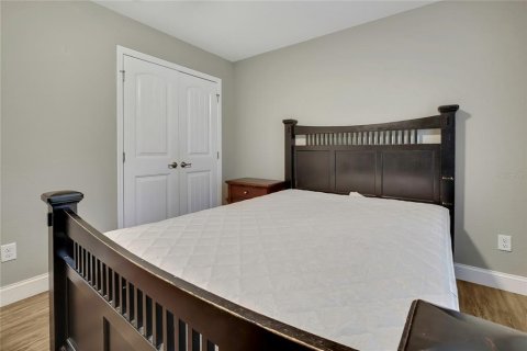 House in Weeki Wachee, Florida 4 bedrooms, 162.58 sq.m. № 2408595 - photo 27