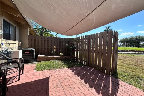 Casa en venta en Davie, Florida, 2 dormitorios, 75.9 m2 № 2002031 - foto 25