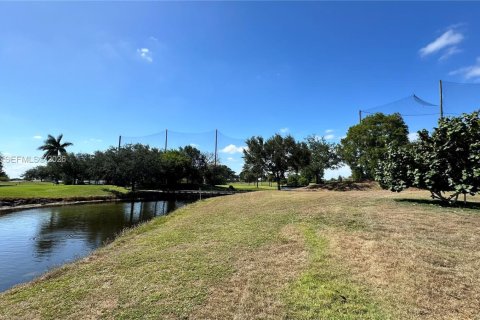 Casa en venta en Davie, Florida, 2 dormitorios, 75.9 m2 № 2002031 - foto 27