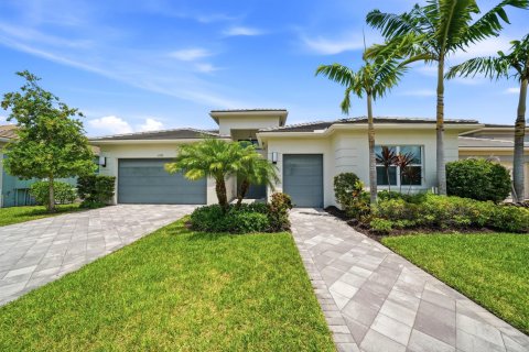 House in Port St. Lucie, Florida 2 bedrooms, 254.55 sq.m. № 2300746