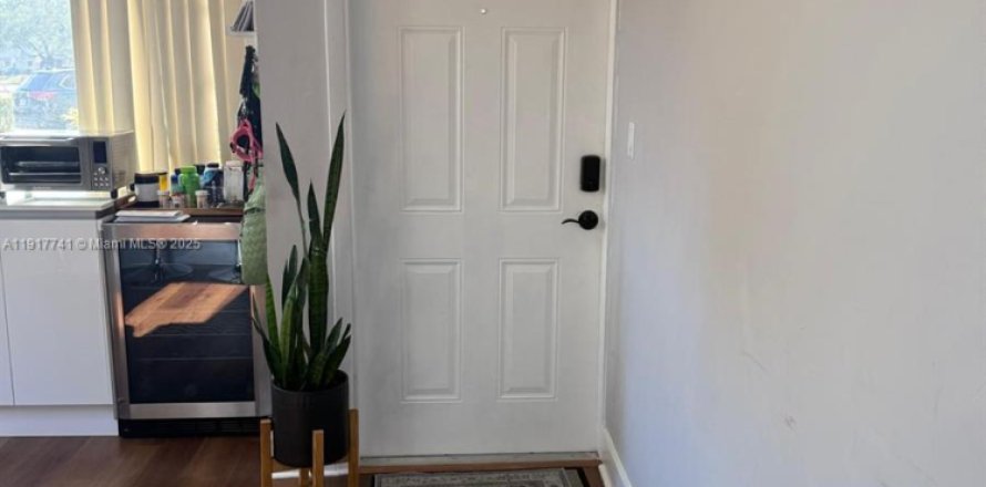 Touwnhouse à Tamarac, Floride 3 chambres, 114.27 m2 № 2054349