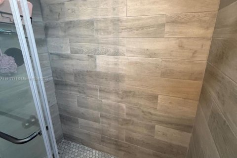 Touwnhouse à vendre à Tamarac, Floride: 3 chambres, 114.27 m2 № 2054349 - photo 28