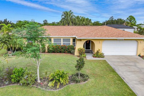 Villa ou maison à Port Charlotte, Floride 2 chambres, 142.33 m2 № 2316760
