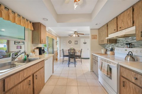 Villa ou maison à vendre à Port Charlotte, Floride: 2 chambres, 142.33 m2 № 2316760 - photo 10