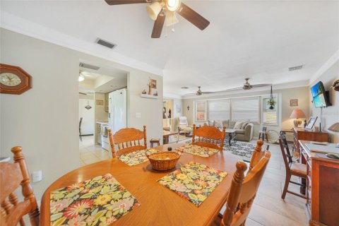 Villa ou maison à vendre à Port Charlotte, Floride: 2 chambres, 142.33 m2 № 2316760 - photo 12