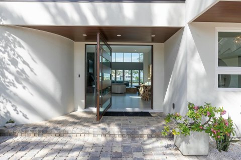 House in Stuart, Florida 5 bedrooms, 657.84 sq.m. № 2175461 - photo 4