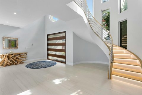 House in Stuart, Florida 5 bedrooms, 657.84 sq.m. № 2175461 - photo 17