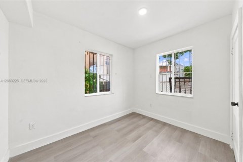 Apartment in Miami, Florida 3 bedrooms, 260.87 sq.m. № 2265311 - photo 30