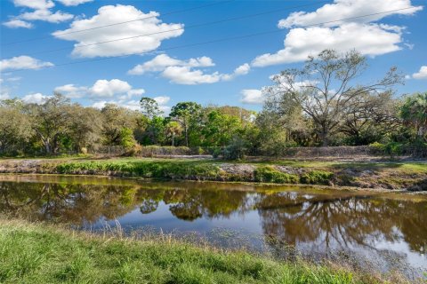 Casa en venta en Vero Beach, Florida, 3 dormitorios, 167.32 m2 № 1141469 - foto 1