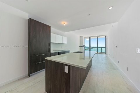 Condominio en venta en Miami, Florida, 1 dormitorio, 87.33 m2 № 1867121 - foto 9