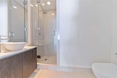 Condominio en venta en Miami, Florida, 1 dormitorio, 87.33 m2 № 1867121 - foto 13