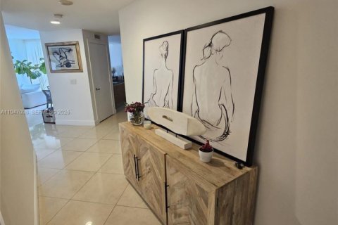 Купить кондоминиум в Майами, Флорида 2 спальни, 127.09м2, № 2088995 - фото 5