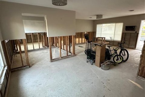 Casa en venta en Saint Petersburg, Florida, 2 dormitorios, 117.43 m2 № 1582077 - foto 3