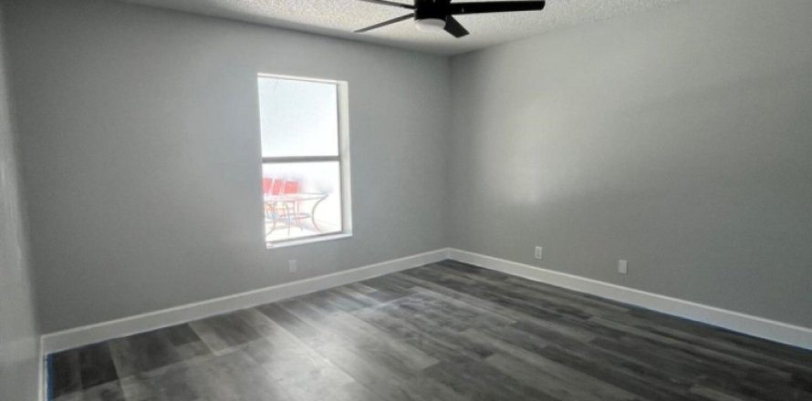Immobilier commercial à Wellington, Floride 1 chambre, 65.03 m2 № 1222499