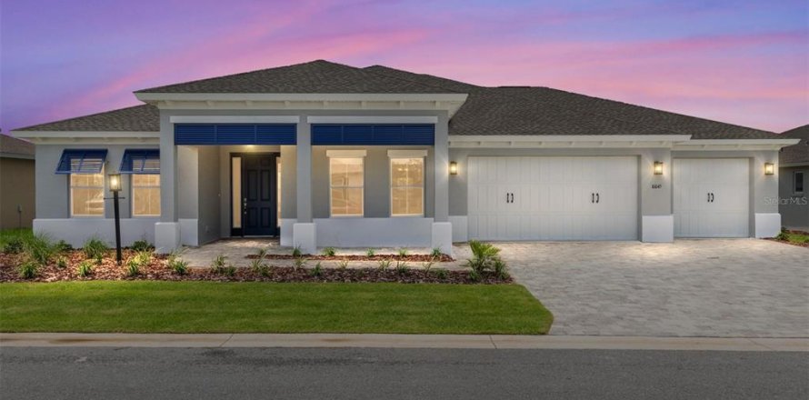 House in Ocala, Florida 3 bedrooms, 205.41 sq.m. № 1793763