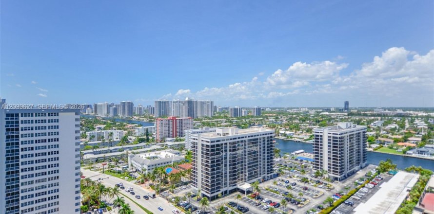 Condo à Hallandale Beach, Floride, 1 chambre № 2089455